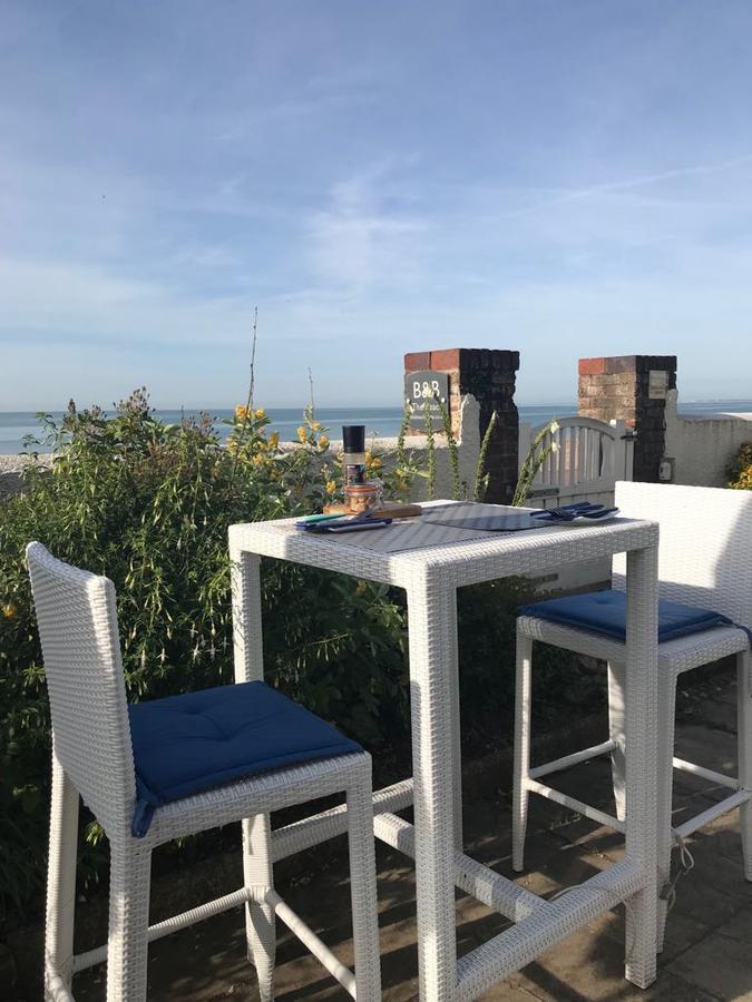 The Beach Bed & Breakfast Hythe  Exterior photo