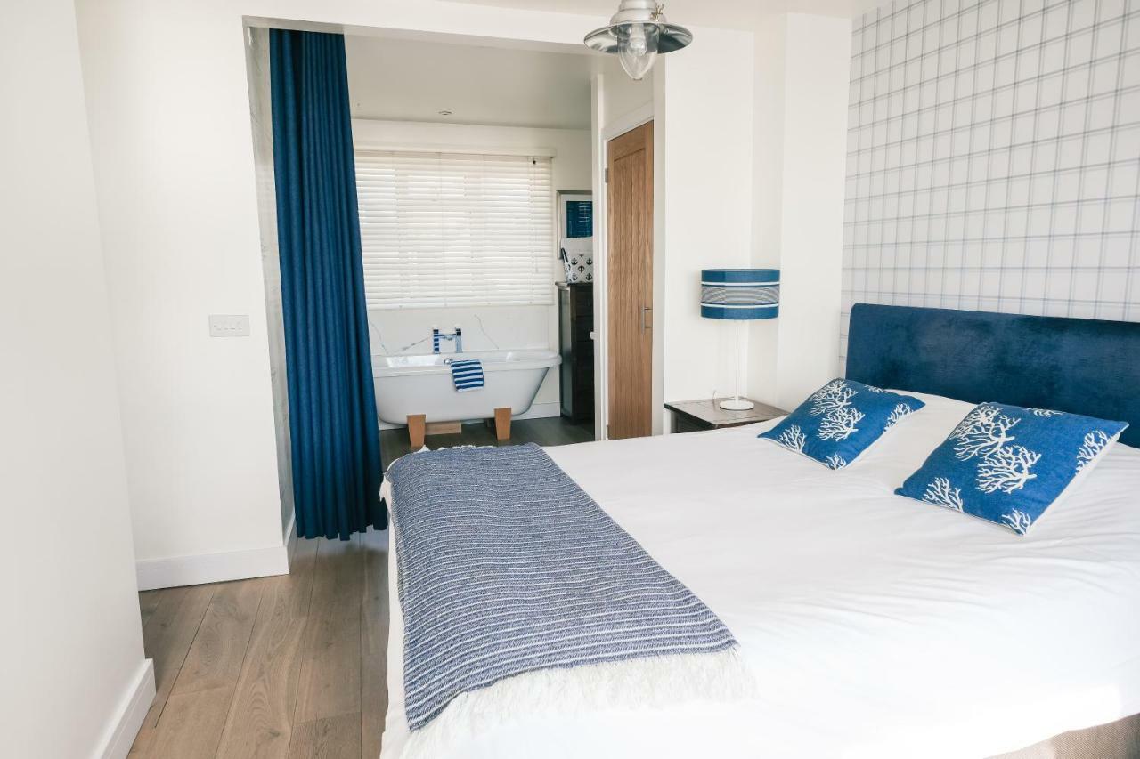 The Beach Bed & Breakfast Hythe  Exterior photo